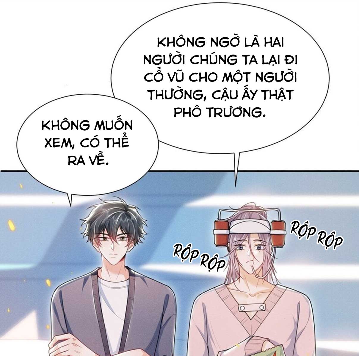 em-trai-nhin-toi-bang-cap-mat-den-toi-chap-31-25