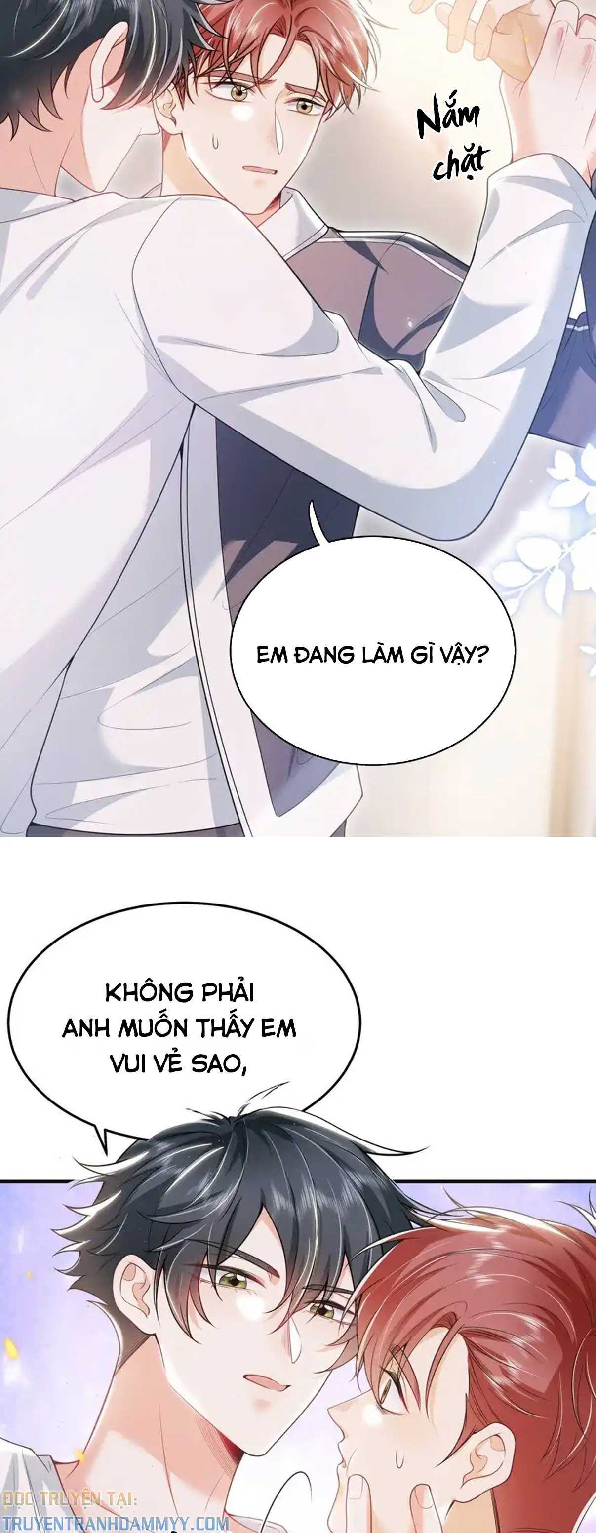 em-trai-nhin-toi-bang-cap-mat-den-toi-chap-39-21